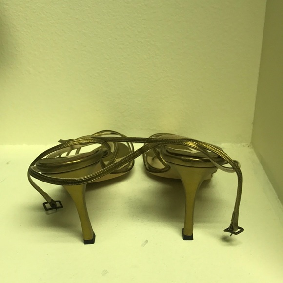 Manolo blahnik gold heels size 38.5 - Picture 4 of 5